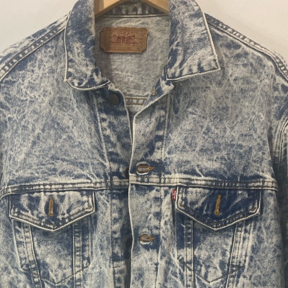 Bratz Upcycled Levi's Jacket - Picture 8 of 8